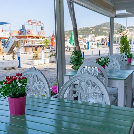 Hotell Karacam Foça