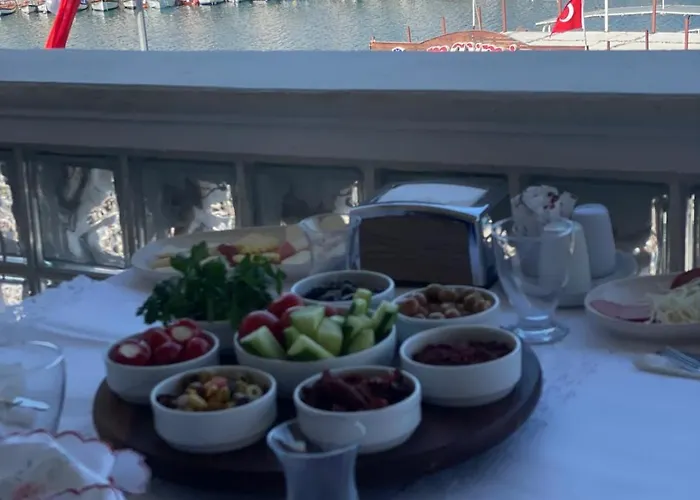 Karacam Hotel Fokaja