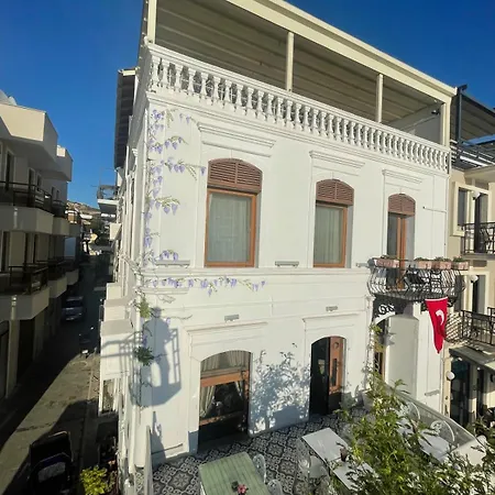 Karacam Hotel
